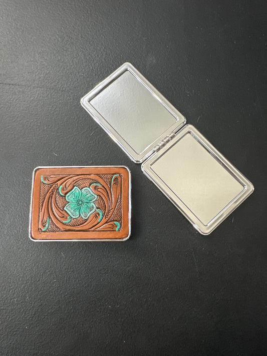 Tooled Compact Mirror